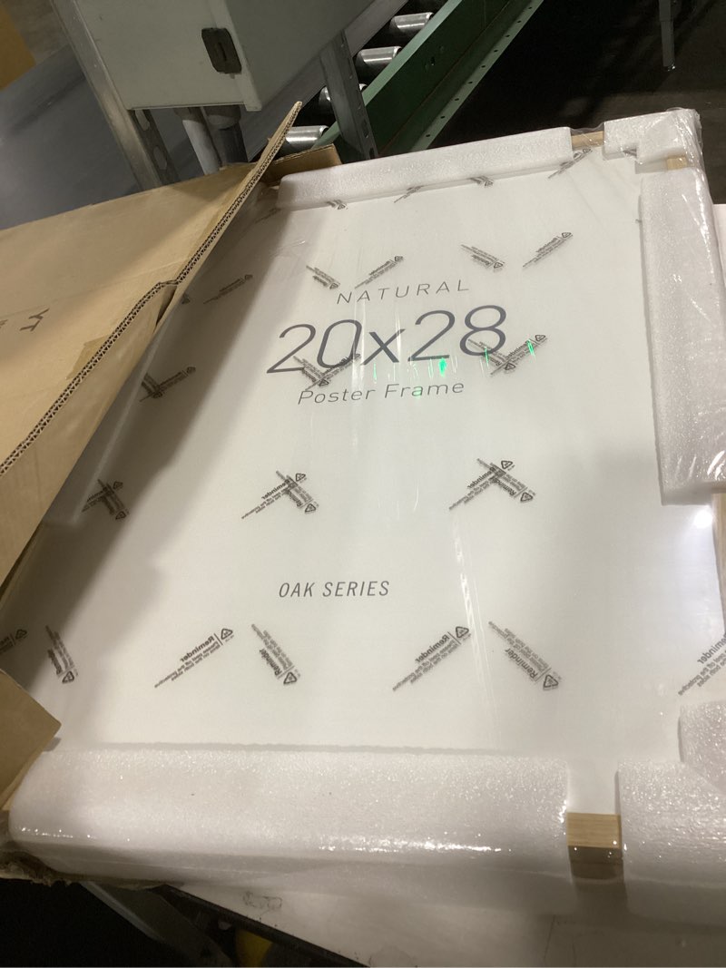 Condition photo showing Good Condition for Yaetm Minimalist 20x24 Oak Picture Frame Matted to 16x20 for Wall, Natural Solid Oak Wood 20x24 Frames Set of 3, Lightweight, Wall Mount, 3 Pack 20x24 - 3 pack Oak