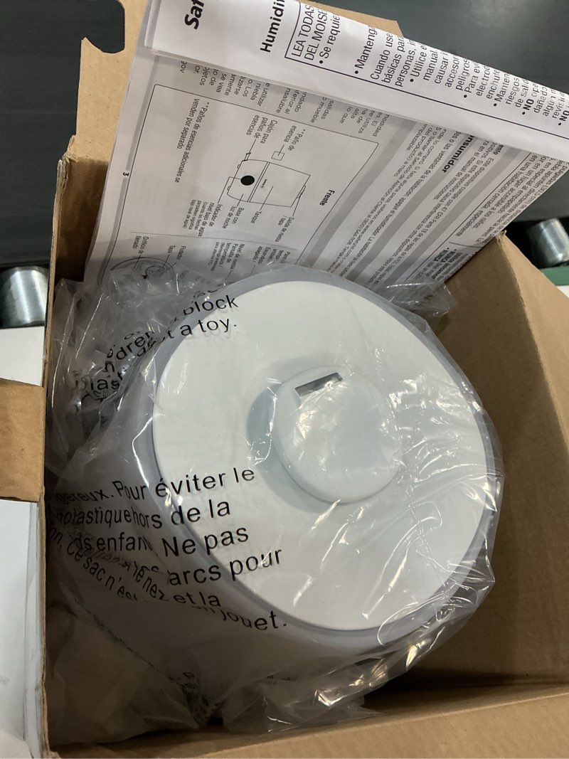 Condition photo showing Good Condition for safety 1st humid control filter free humidifier