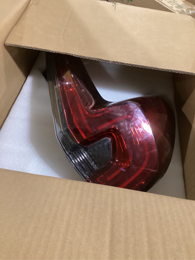 Condition photo showing New/Like New for ho2805122 outer tail light assembly compatible with cr-v crv 2020 2021 2022 passenger side rear tail lamp taillight 33500tlaa21 (right)