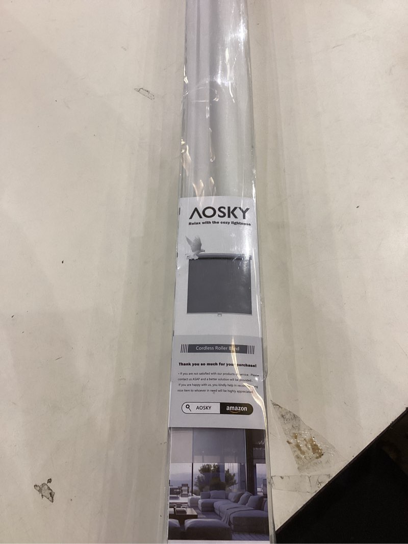 Cordless roller blinds