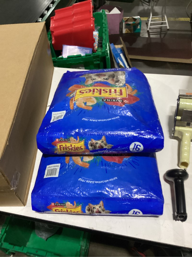 Condition photo showing New/Like New for friskies purina seafood sensations cat food bag, 16 lb
