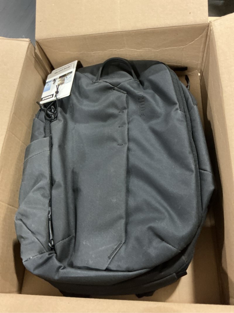Condition photo showing Good Condition for thule aion backpack black 28l