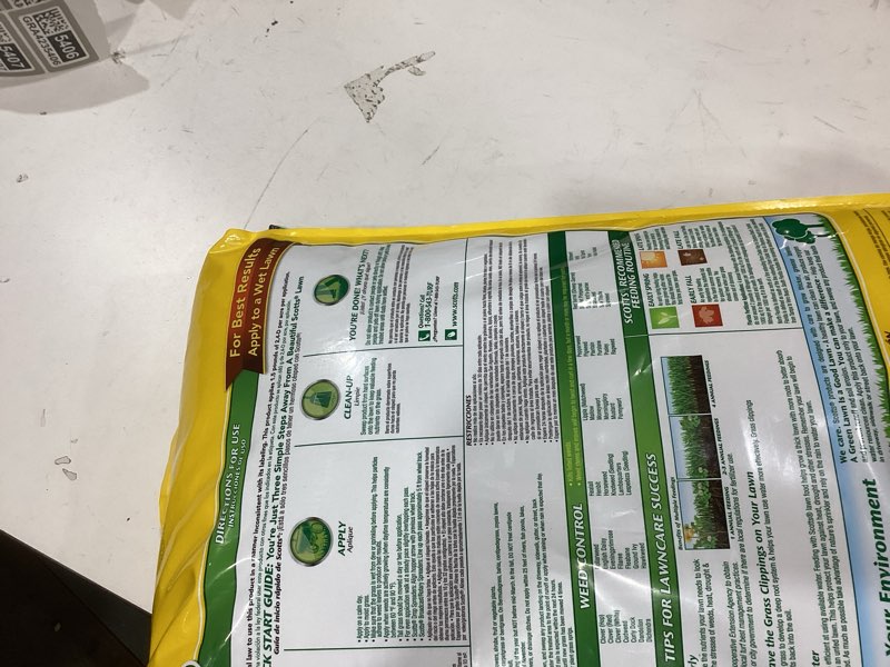Condition photo showing New/Like New for scotts turf builder weed & feed3, weed killer plus lawn fertilizer, controls dandelion and clover, 15,000 sq. ft., 42.87 lbs.