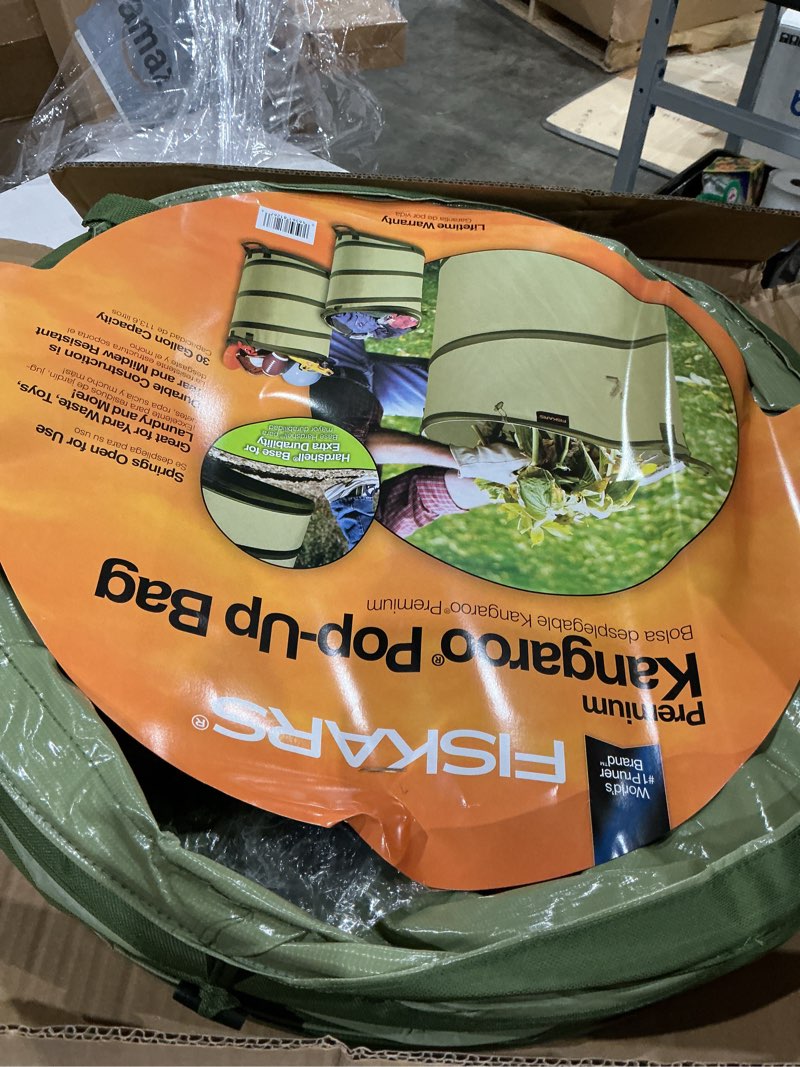 Condition photo showing Good Condition for fiskars kangaroo collapsible garden bag with heavy duty hardshell bottom for yard waste, 30 gallon reusable container for lawn care and gardening