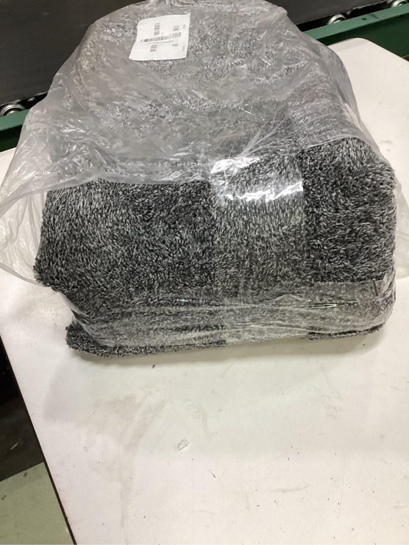 Condition photo showing Good Condition for finre?c 6x9 washable area rugs for bedroom living room, low pile thin rug solid color, non-slip carpet indoor for home decor (grey) grey 6' x 9' (rectangular)