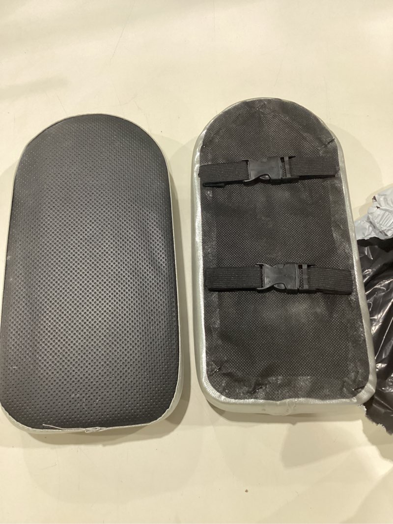 Condition photo showing Good Condition for dechous 2pcs bike rear rack seat cushion comfortable ergonomic bicycle rear saddle bicycle manned seat cushion for mountain bike carrier