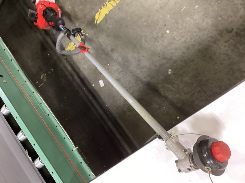 Condition photo showing As Is for craftsman ws2200 25-cc 2-cycle 17-in straight shaft attachment capable gas string trimmer