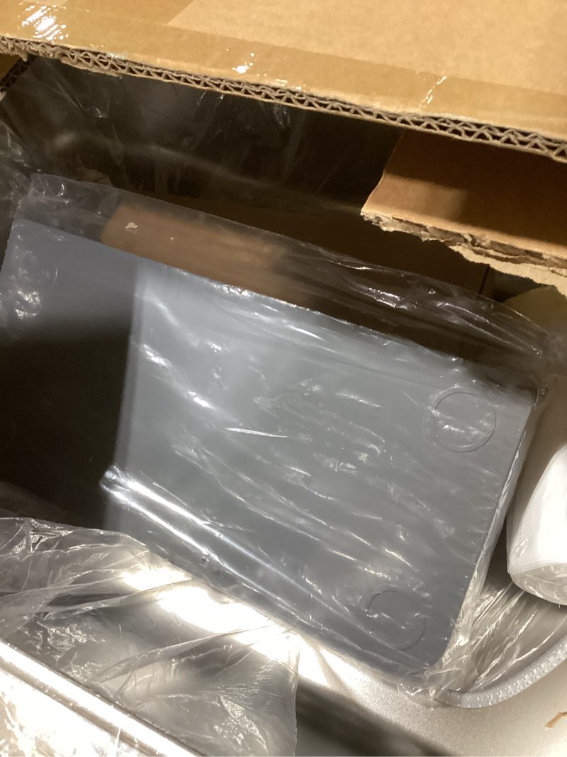 Condition photo showing New/Like New for xxl all stainless steel sifting litter box with lid,sifting cat litter box for wood pine pellets,16''high sides sifter litter pan system,odor control,easy to clean,with liners and scoop xxl:23.6''l×15.7''w×16''h