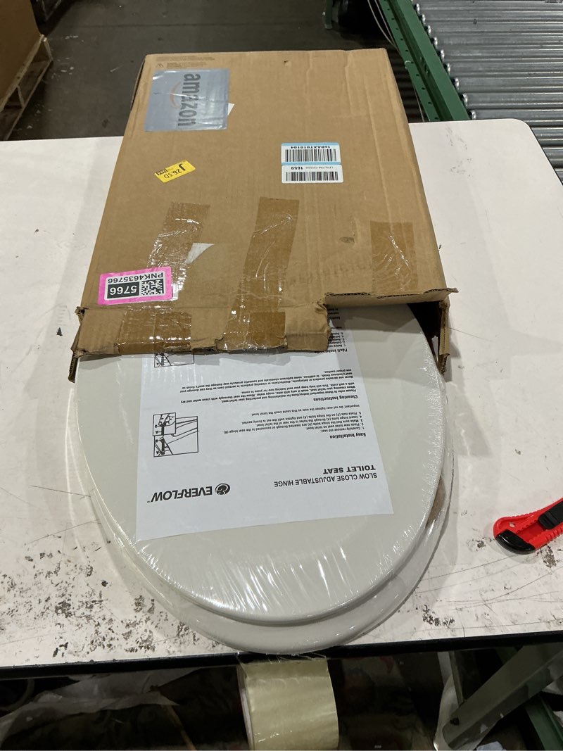 Condition photo showing New/Like New for highcraft premium elongated toilet seat with slow-close design & adjustable hinges - molded wood toilet seat - fits standard elongated toilets - oval seat in white elongated white