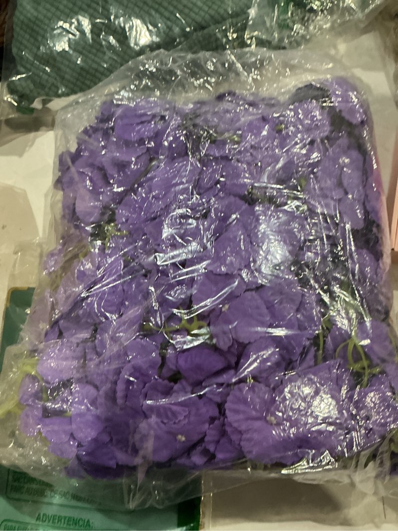 Condition photo showing As Is for m meterxity 40-pack silk hydrangea flowers, artificial flowers heads with 40pcs stems, full hydrangea flowers for home decor/wedding/christmas/diy/party/garden [dark purple] dark purple 40
