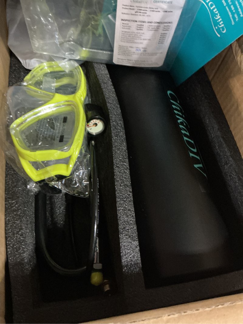 Condition photo showing New/Like New for Mini Scuba Tank 1.9L Lung Tank for Adult Portable Scuba Diving Tank Dive Portable Lungs Kit for Underwater Entertainment, Emergency Rescue B Black