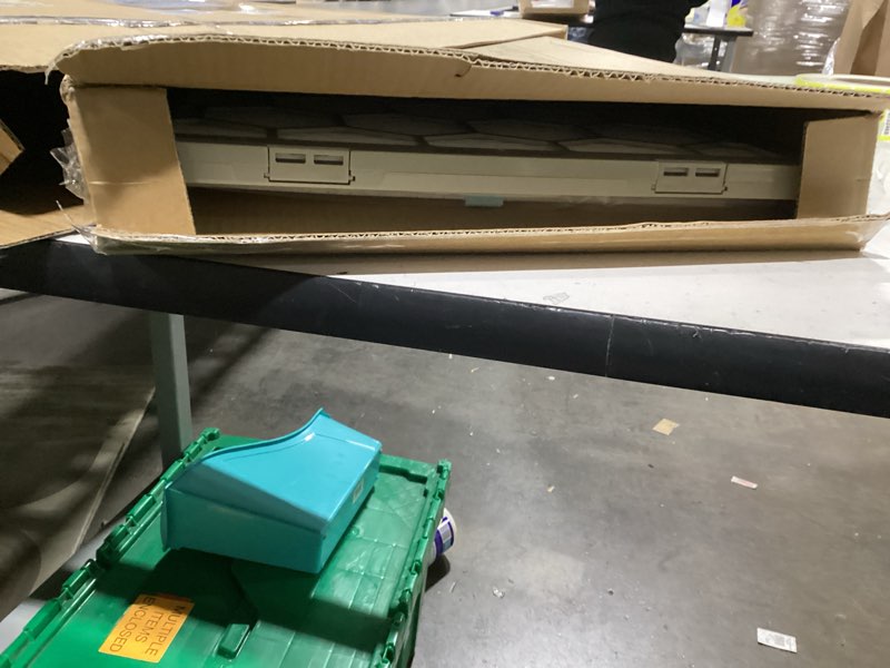 Condition photo showing Good Condition for 16x25x1 MERV 8 Air Filter,AC Furnace Air Filter,Reusable ABS Plastic Frame, 7 Pack Replaceable Filter Media (Actual Size: 15 3/4" x 24 3/4" x 3/4") 16x25x1 MERV8 ( 1 Frame + 7 Filter Media )