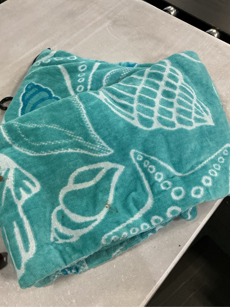 Condition photo showing As Is for cotton stars pattern,blue - beach towels