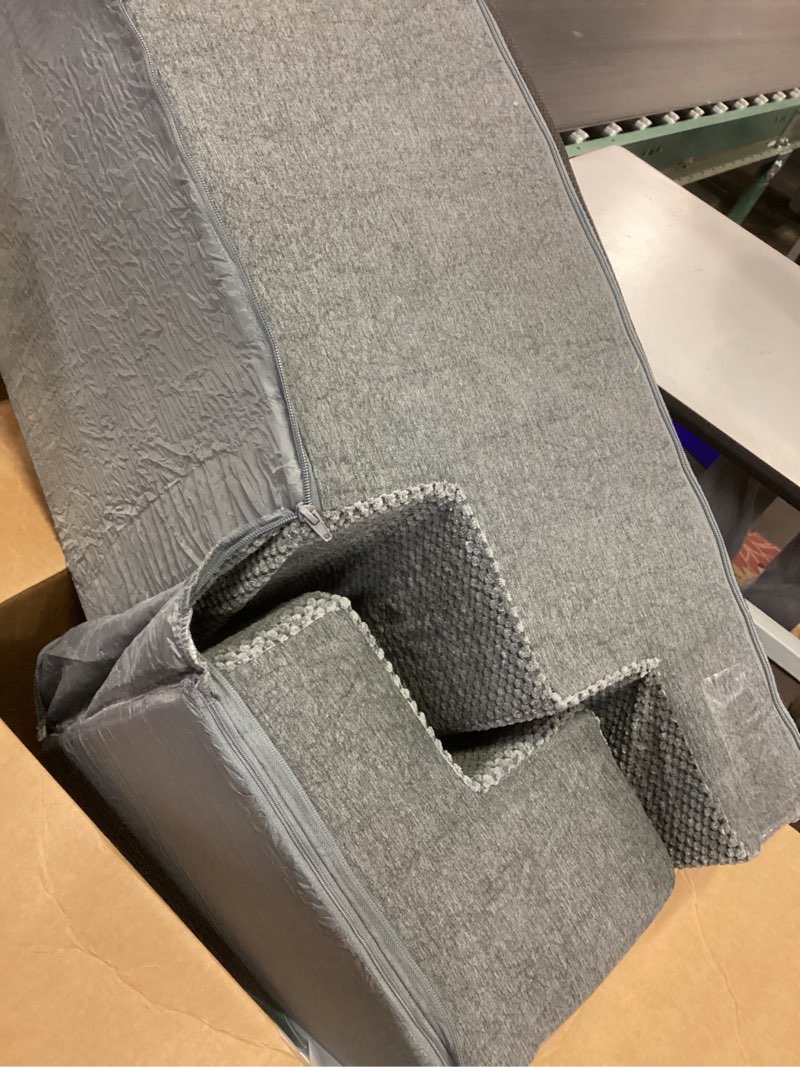 Condition photo showing Good Condition for Gray Curved Dog Stairs Ramp for High Beds 28.7" H, 5-Step Dog Steps for Small Dogs and Cats, Pet Stairs for High Bed Climbing, Non-Slip Balanced Pet Step Gray 5-Step