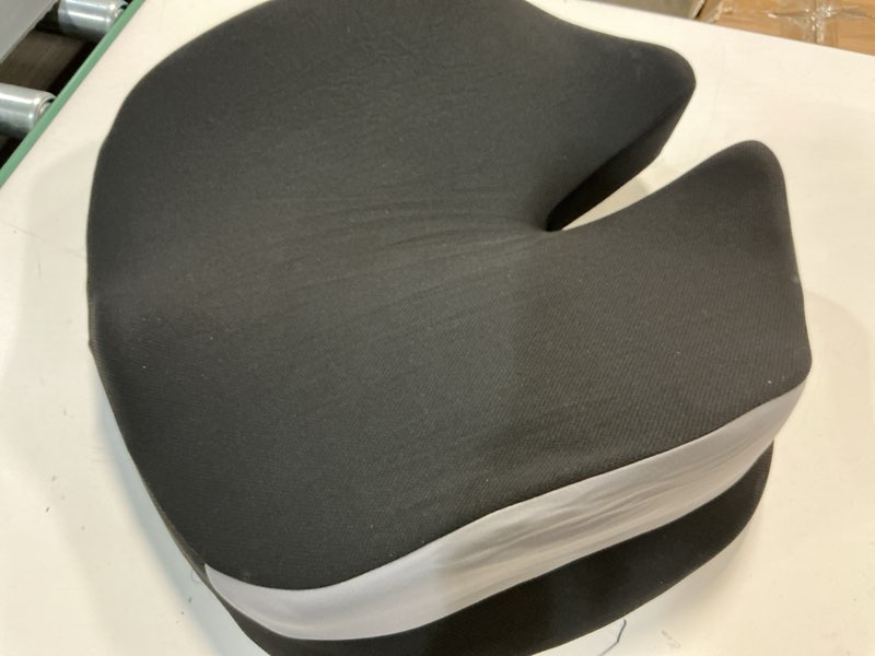 Condition photo showing item condition for KAnduo M Car Neck Pillow Car Headrest Memory Foam Neck Cushion Protector Head Pillow Car Lumbar Support Waist Y (Color