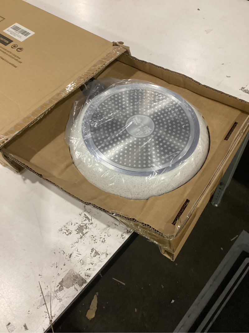 Condition photo showing New/Like New for ZHANG XIAO QUAN SINCE 1628 Cast Aluminum Nonstick Frying Pan 8 Inches with Non-Toxic Coating, Skillet with Bakelite Wood Grain Handle, Omelet Pan Even Heating Cookware, PFOA/PFOS Free, Black (8'') Black-Aluminum 8”