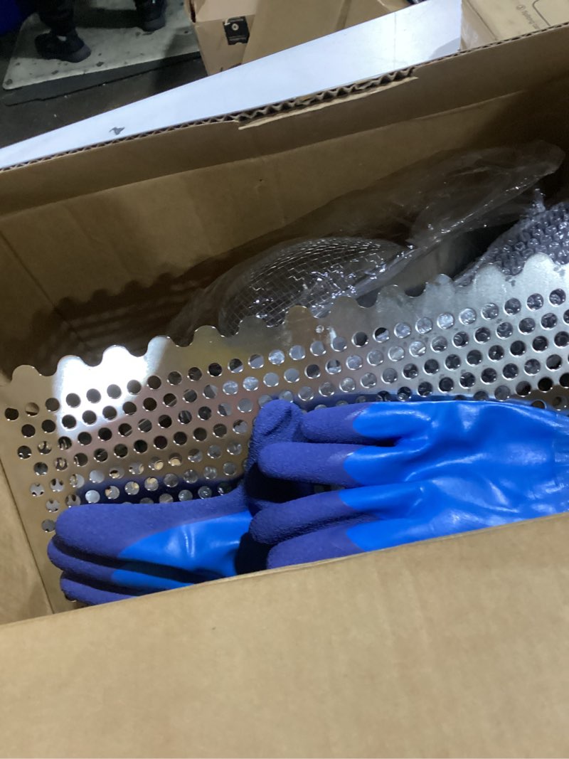 Condition photo showing Good Condition for sand flea rake, long handle sand sifter for the beach, stainless steel shark tooth sifter comes with a 16-inch wide mesh screen for collecting fleas, shark teeth, and seashells