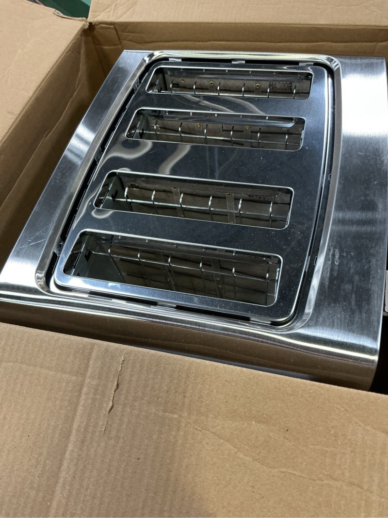 Condition photo showing Good Condition for black+decker 4-slice toaster, stainless steel, tr4900ssd