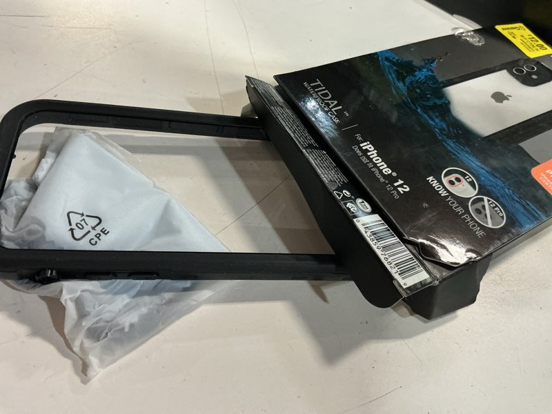 Condition photo showing Good Condition for body glove tidal waterproof phone case for iphone 12 - black/clear
