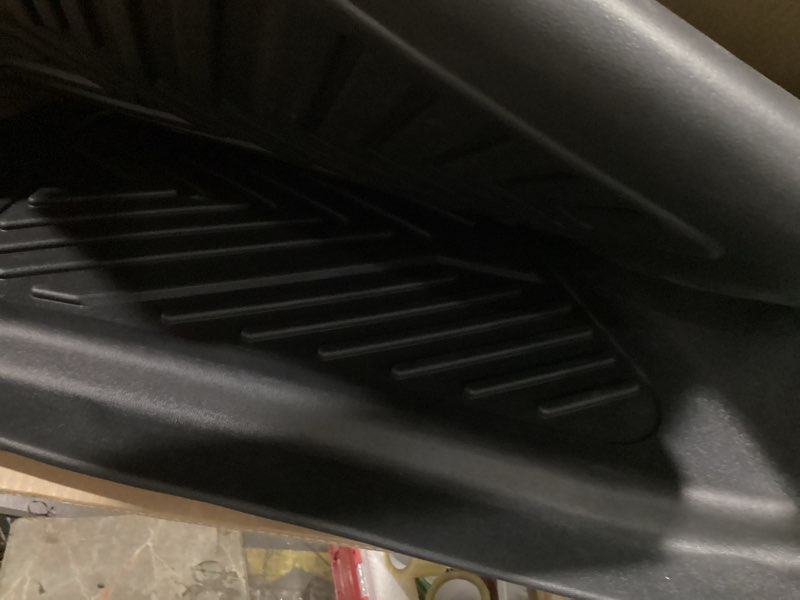 Condition photo showing Good Condition for yitamotor floor mats fit for 2013-2018 dodge ram 1500/2500/3500 crew cab, 2019-2024 ram 1500 classic crew cab 1st & 2nd row all weather heavy duty floor liners black 2013-2024 crew cab classic bucket