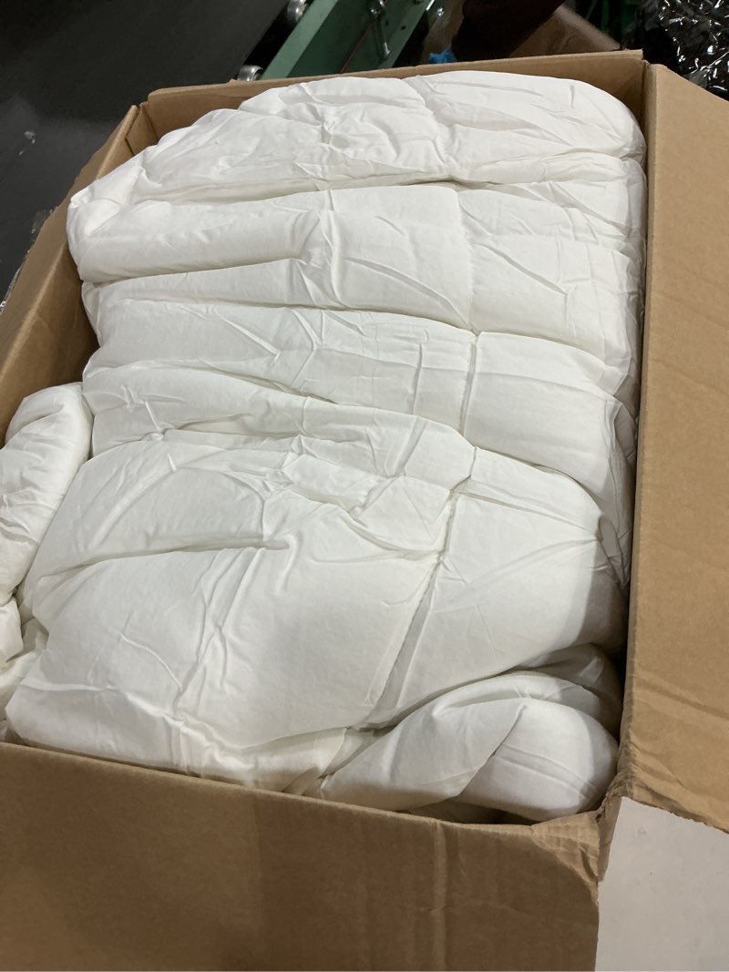 Condition photo showing Good Condition for Olive + Crate Cooling Down Alternative Comforter - Hypoallergenic King Size Duvet Insert Lightweight - All Seasons Plush Design Bamboo Comforter - 100% Bamboo Viscose Outer Cover - White 102"x90" White King