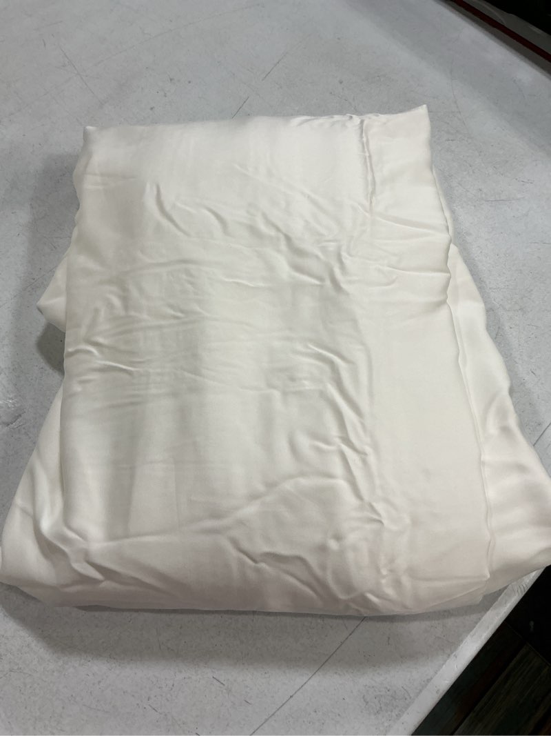Condition photo showing Good Condition for organic brushed cotton duvet cover color: ivory size: king/cal king