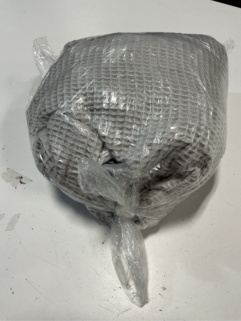 https://lotting-media.assets.bidfta.com/lotting_77ecad75-148b-47ef-90d8-227fdc0ed6f1