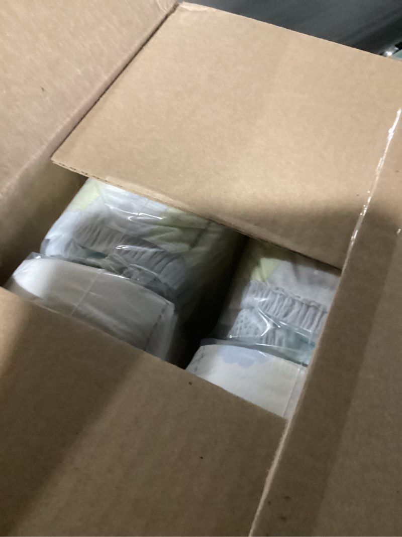 Condition photo showing New/Like New for pampers swaddlers diapers, size 4 (15-34 lbs), 150 count, absorbent, keeps baby dry and comfortable, skin safe disposable baby diaper (packaging may vary) size 4 150