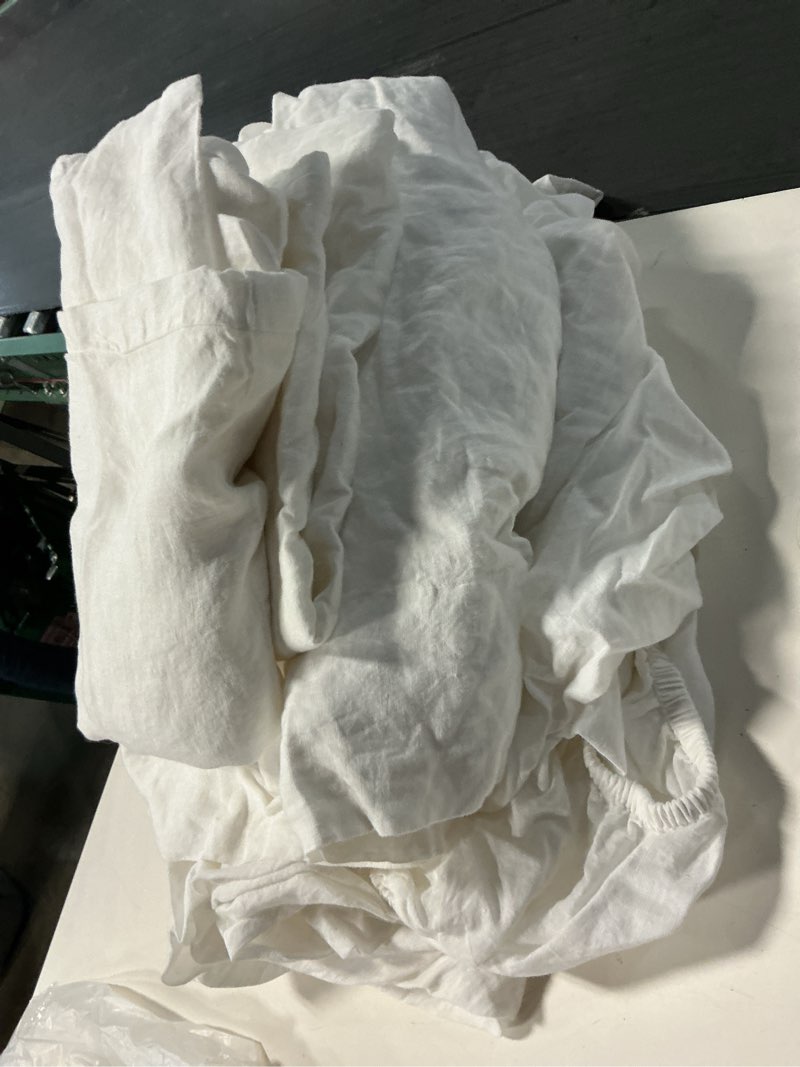 Condition photo showing Good Condition for european linen sheet set, king, white