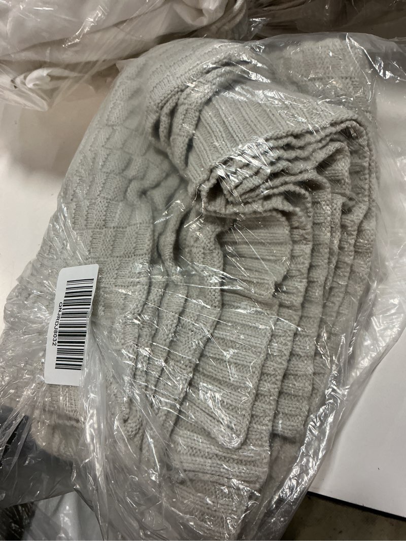 Condition photo showing Good Condition for cotton cashmere knit blanket, 50x60, light grey