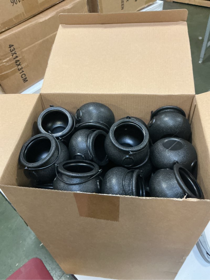 Condition photo showing Good Condition for Sawysine 80 Pcs Mini Witches Plastic Cauldron with Handle for St Patrick Day, Mardi Gras, Halloween Decorations Candy Cauldron Kettles for Party Favors