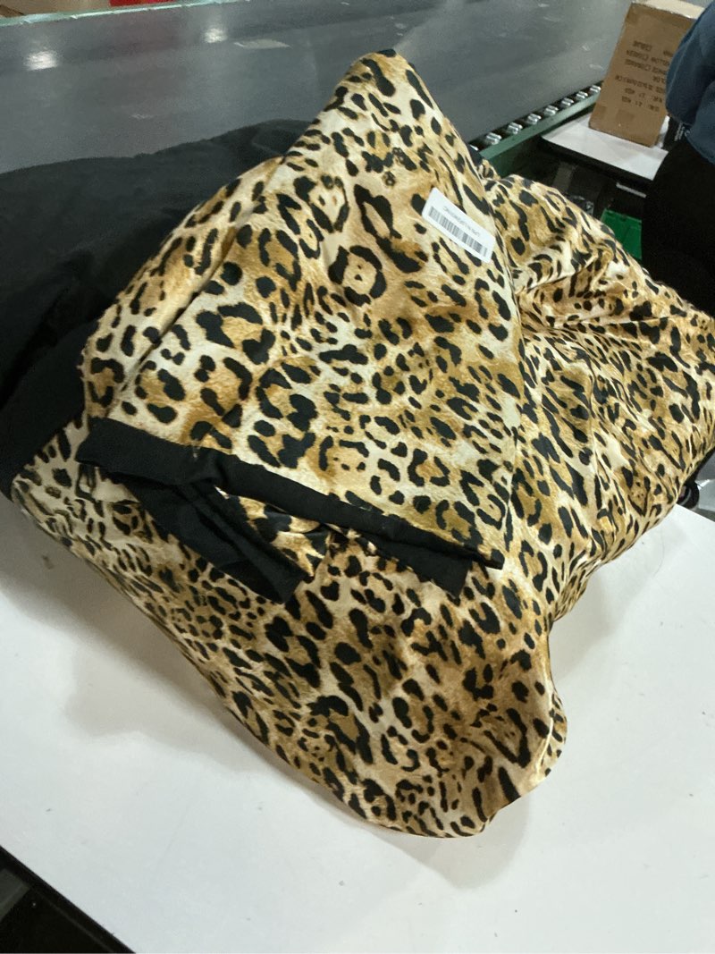 Condition photo showing As Is for XeGe Cheetah Print Fluffy Faux Fur Duvet Cover Set, 3 Pieces Soft Plush Shaggy Fuzzy Bedding Set(1 Faux Fur Leopard Print Comforter Cover + 2 Furry Pillowcases), Zipper Closure(Queen, Brown) Queen Cheetah Print Brown