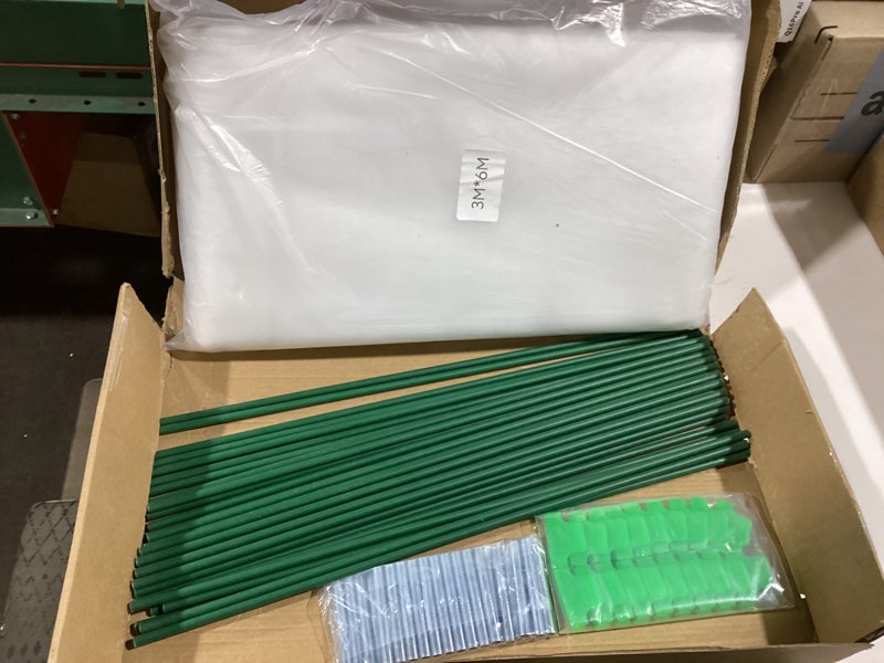 Condition photo showing New/Like New for 36 pcs garden hoops for raised beds, rust-free plastic coated fiberglass greenhouse hoops, diy garden tunnel kit for netting & row cover, flexible plant support stakes for garden green-36pcs