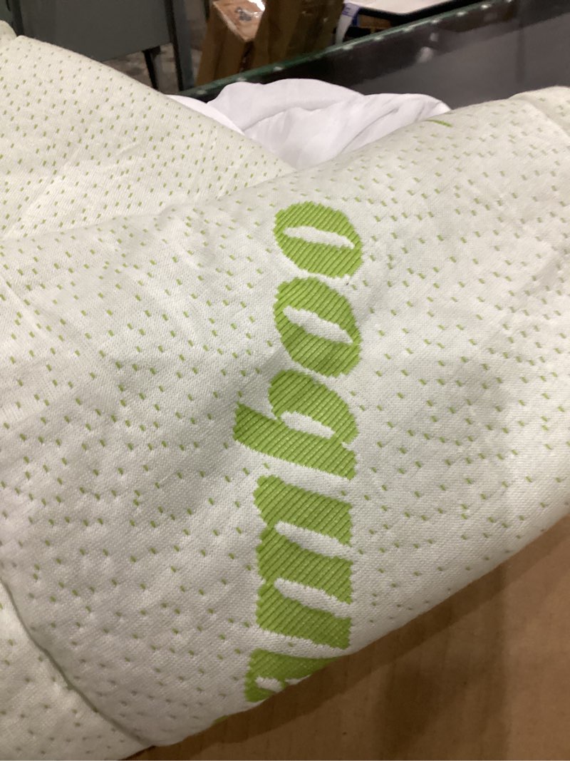 Condition photo showing As Is for r yesbeds bamboo viscose mattress pad and protector for back pain relief, soft quilted bedding upgrade