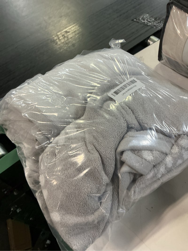 Condition photo showing Good Condition for cute bath towels set of 2 (light grey) - large 55” x 28”, decorative hydrangea floral jacquard, guest room & bathroom decor, cotton