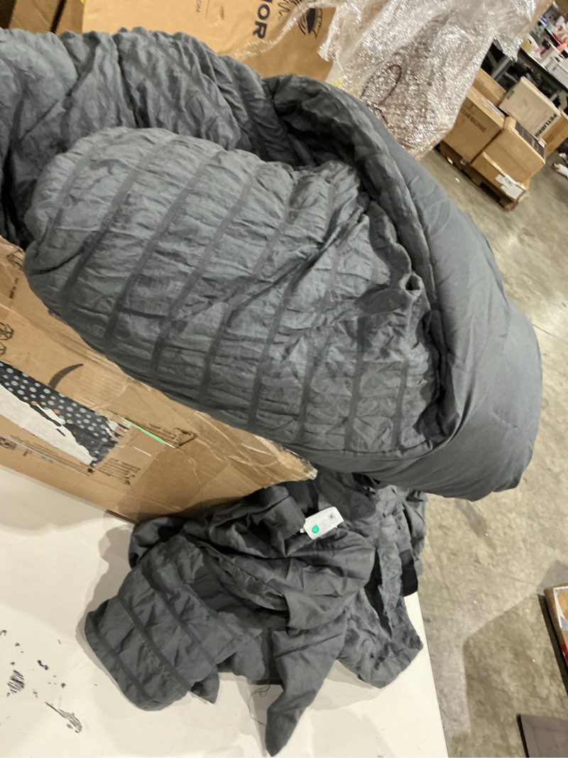 Condition photo showing As Is for it smells bad  incomplete  hymokege twin comforter set seersucker 5 pieces, all season luxury bed in a bag for bedroom, bedding set with comforters, sheets, pillowcase & sham, dark grey twin(68\\\\\\\"x 88\\\\\\\") dark grey