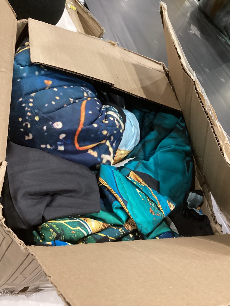 Condition photo showing As Is for Emerald Green Marble Comforter Set Queen - Gold Glitter Marbling Bedding, Abstract Watercolor Down Comforter, Navy Blue Decor Bed Set for Kids, Teens, Adult Bedroom Marble Zzm2268 Queen