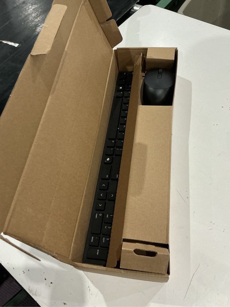 Condition photo showing Good Condition for dell advanced wireless keyboard and mouse – km520 - wireless, 2.4 ghz interface, usb wireless receiver, volume, mute hot keys, 3 mouse buttons, us english, 1 year limited warranty - black