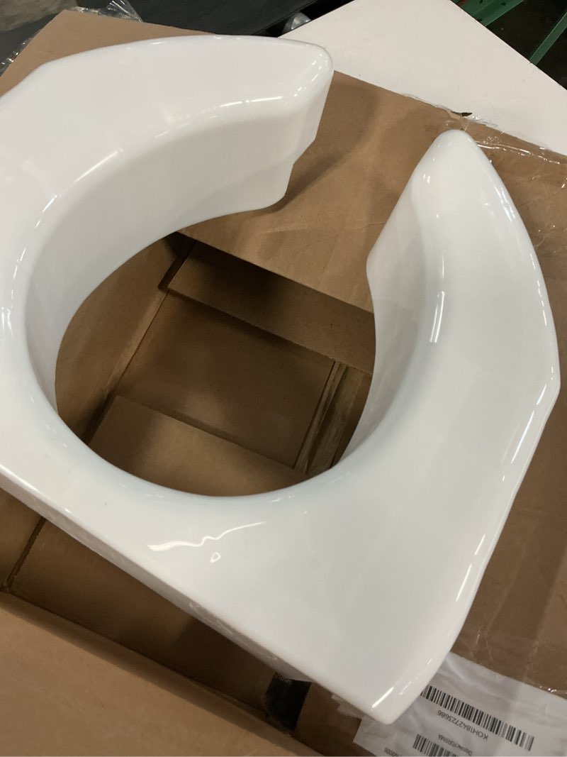 Condition photo showing Good Condition for carex raised toilet seat with quick lock, adds 4 in height, white, 300 lb limit