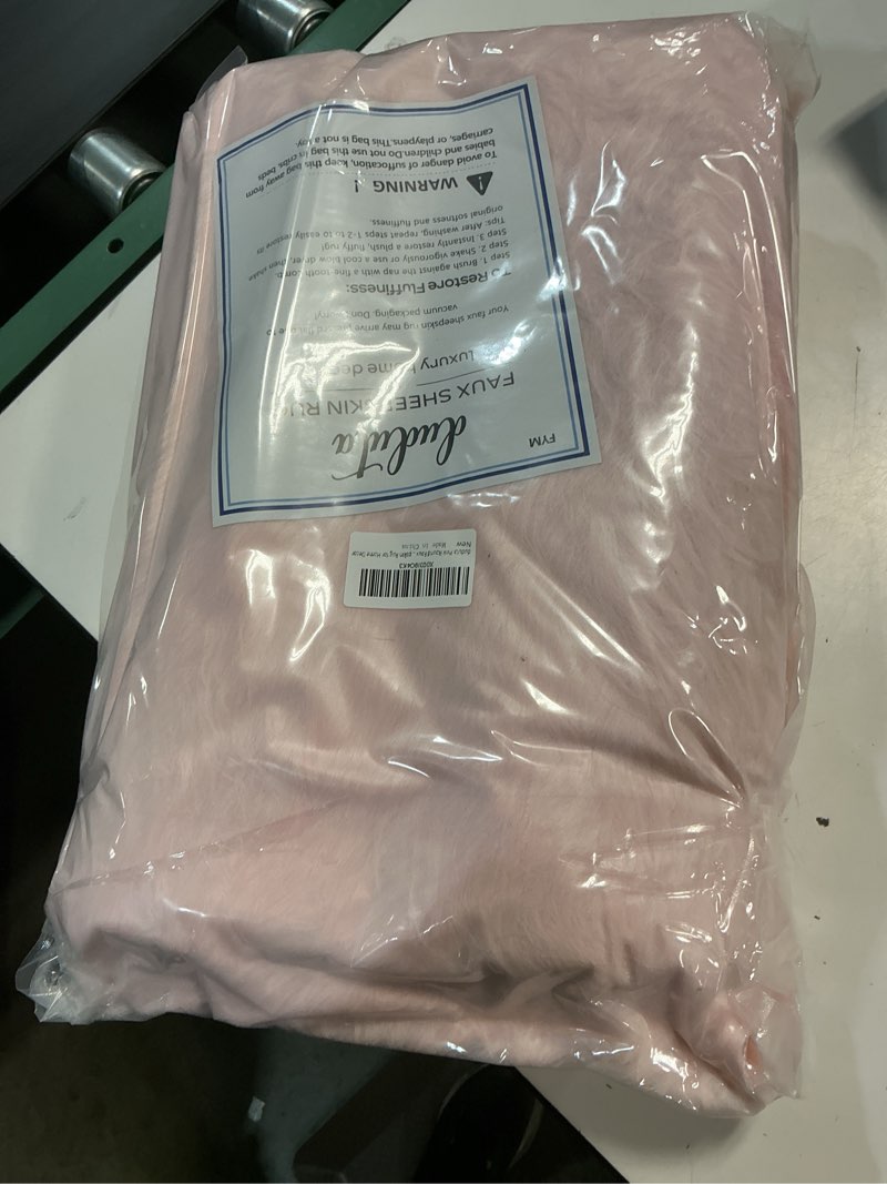 Condition photo showing New/Like New for duduta pink faux sheepskin round rug 4x4 ft, fluffy shag fur bedroom nursery girls playroom rug dorm decor non slip washable pink 4' x 4'