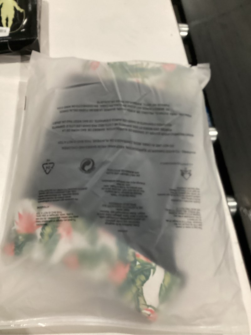 Condition photo showing Good Condition for Wetsuit Women 3mm Neoprene, Shorty Wet Suit for Women Cold Water Swimming Long Sleeve Diving Suits with Front Zipper UV Protection for Swimming Diving Snorkeling FLower Medium