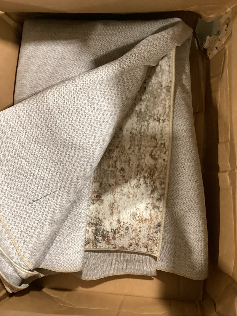Condition photo showing Good Condition for safavieh isabella collection area rug - 8' x 10', cream & beige, oriental design, non-shedding & easy care, ideal for high traffic areas in living room, bedroom (isa916b)