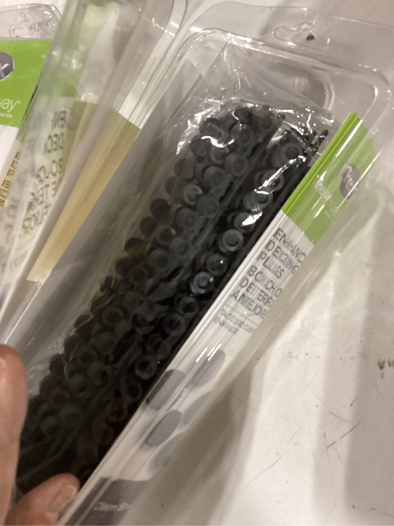 Condition photo showing Good Condition for trex hideaway 1 millimeters clam shell hidden deck fastener 936 square feet ( 416 -pack )