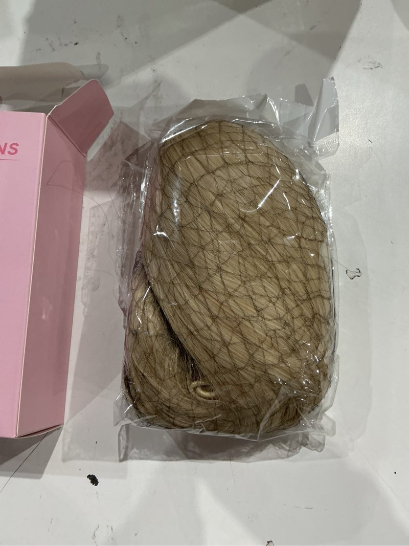 Condition photo showing Good Condition for zqian beauty claw clip ponytail extension - 14 inch curly ponytail extension, wavy pony tails hair extensions, synthetic hair extensions ponytail, clip on ponytails for women (color: light blonde) 14 inch light blonde
