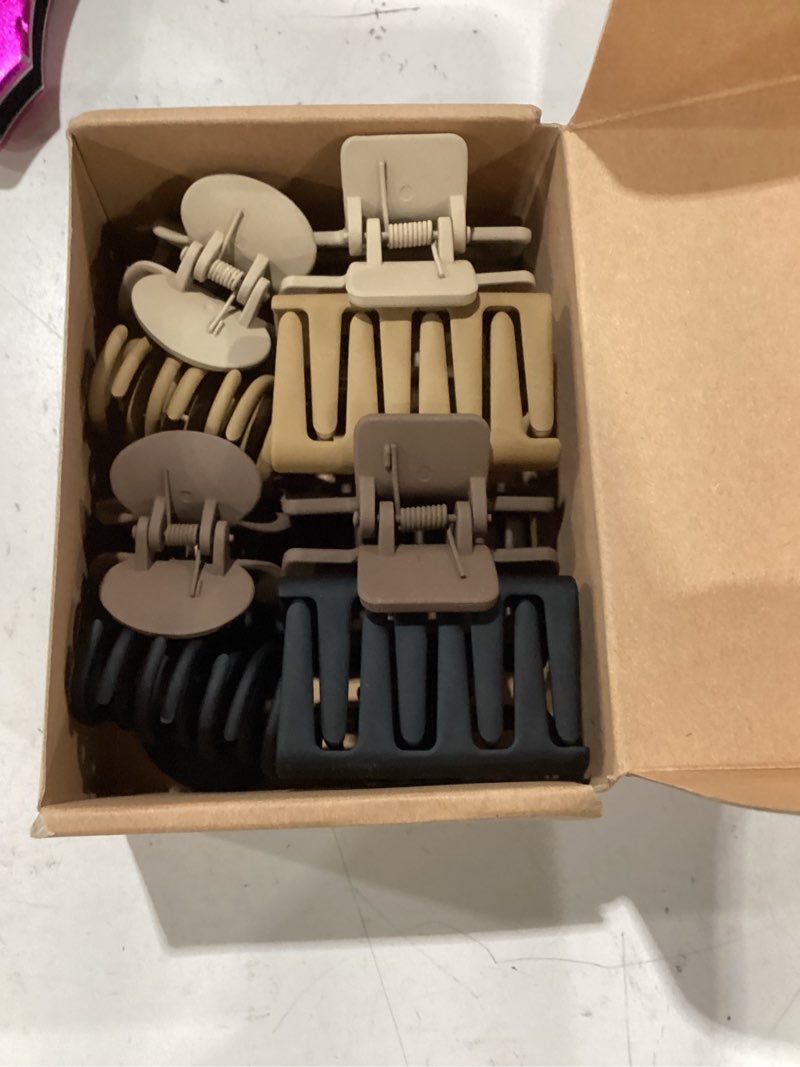 Condition photo showing Good Condition for depoka matte hair clips for women and girls - rectangle and double row small claw clips for thin/medium fine hair - nonslip jaw clips (beige, khaki, brown, black)
