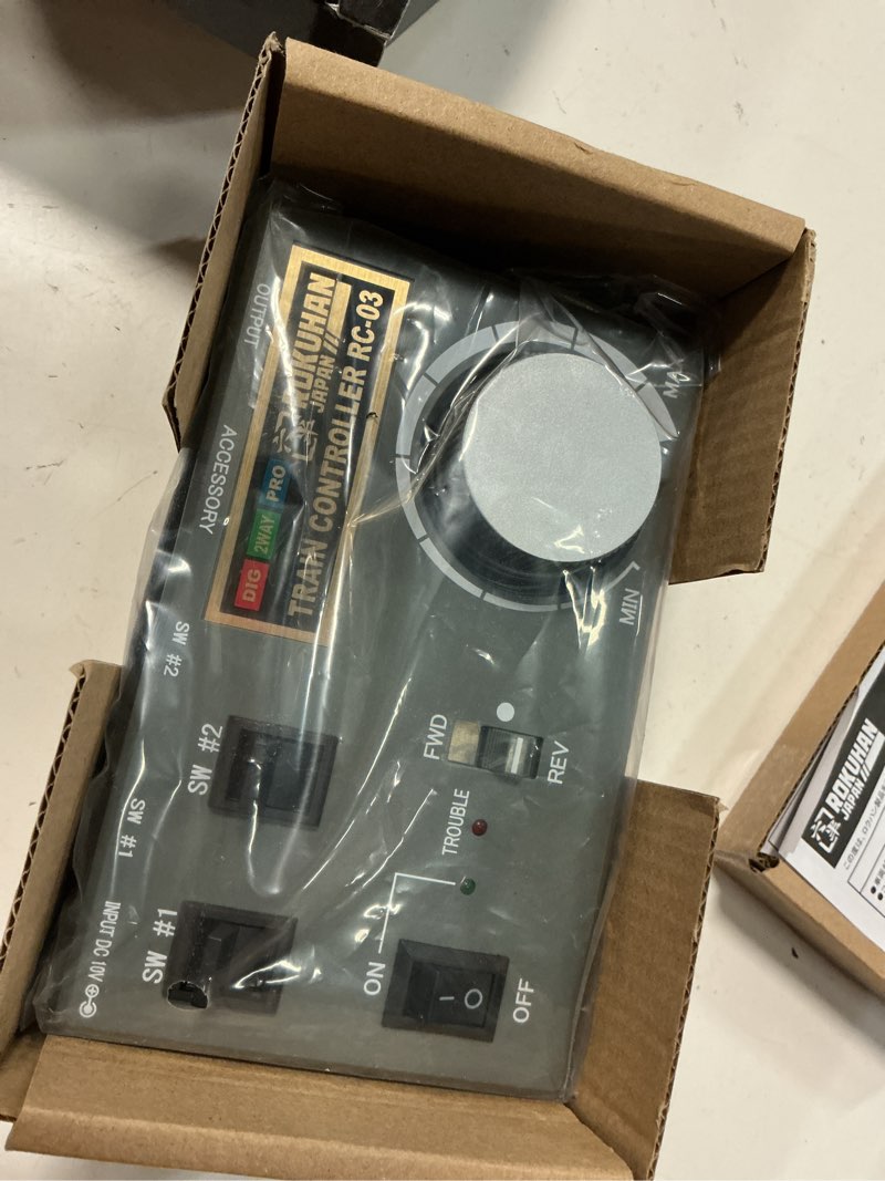 Condition photo showing Good Condition for z gauge rc03 train controller rc-03