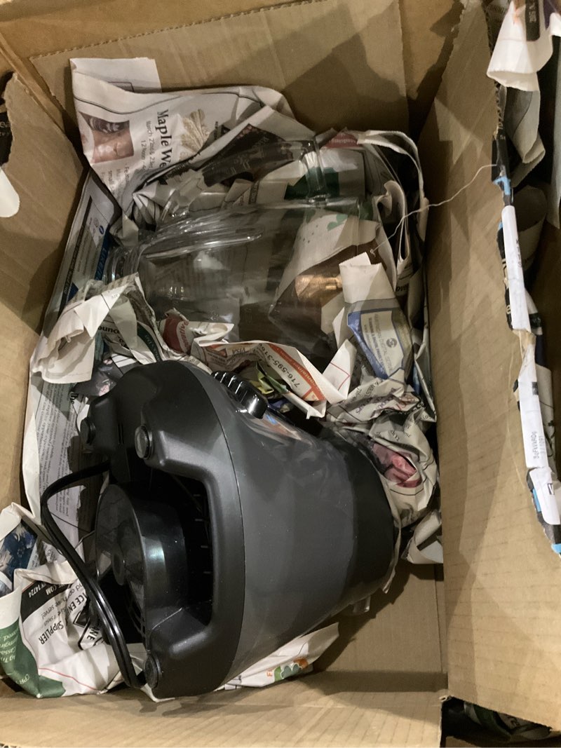 Condition photo showing As Is for Oster® Classic Series 8-Speed Blender with 6-Cup Glass Jar, Gray