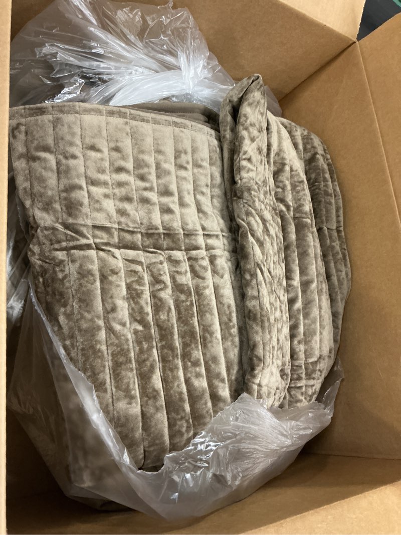 Condition photo showing Good Condition for EVERGRACEHOME Stonewashed Cotton Quilt Set Full Queen Size, Ultra Soft Oversized Bedspread Coverlet Set, Lightweight Crinkle Box Stitch Bedding Sets for All Season, with 2 Shams, Mocha Brown Full/Queen (92" x 96") Mocha Brown