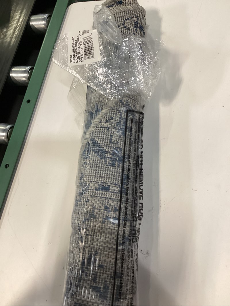 Condition photo showing New/Like New for jonathan y boho medallion indoor outdoor round area rug 4 ft navy/gray, estrella textured weave for backyard, patio, porch, easy-cleaning, high traffic, pet-friendly, non-shedding (smb105b-4r) navy/gray 3'11" (round)