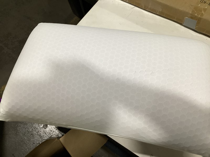 Condition photo showing Good Condition for Purple Harmony Pillow – Talalay Latex Foam Cooling Pillow for Combo or Side Sleepers, 360º Hex GelFlex Grid for No-Pressure Support and Luxurious Weightless Feel - Standard, Medium Feel, Tall Height Standard – Tall